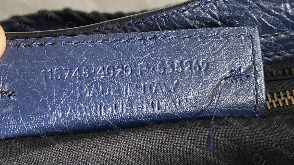 ¿Dónde está el número de serie de un bolso Balenciaga? Etiquetas, placas y qué significan los números (2026)