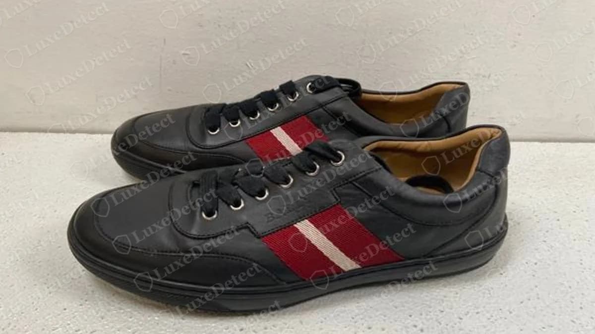 Bally echt oder fake? Schuhe und Taschen auf Echtheit prüfen