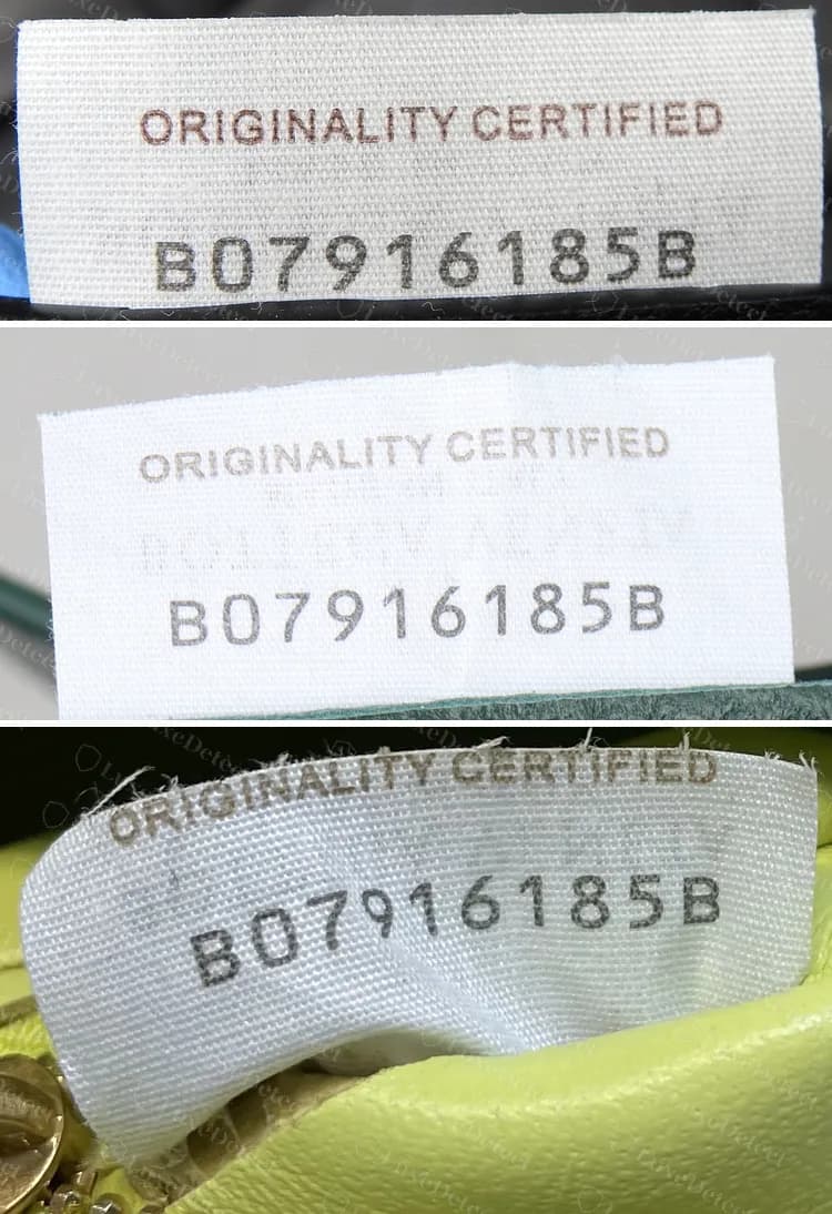 Tres bolsos falsificados de colores distintos, cada uno con una etiqueta Originality Certified impresa con el mismo código, B07916185B