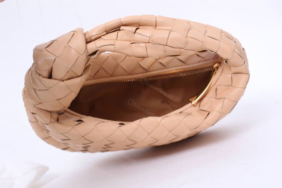 Interior brand stamp — "BOTTEGA VENETA / MADE IN ITALY" cleanly heat-stamped into the interior leather tab