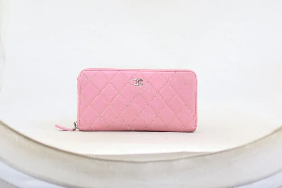 How to Authenticate a Chanel Wallet: Real vs Fake