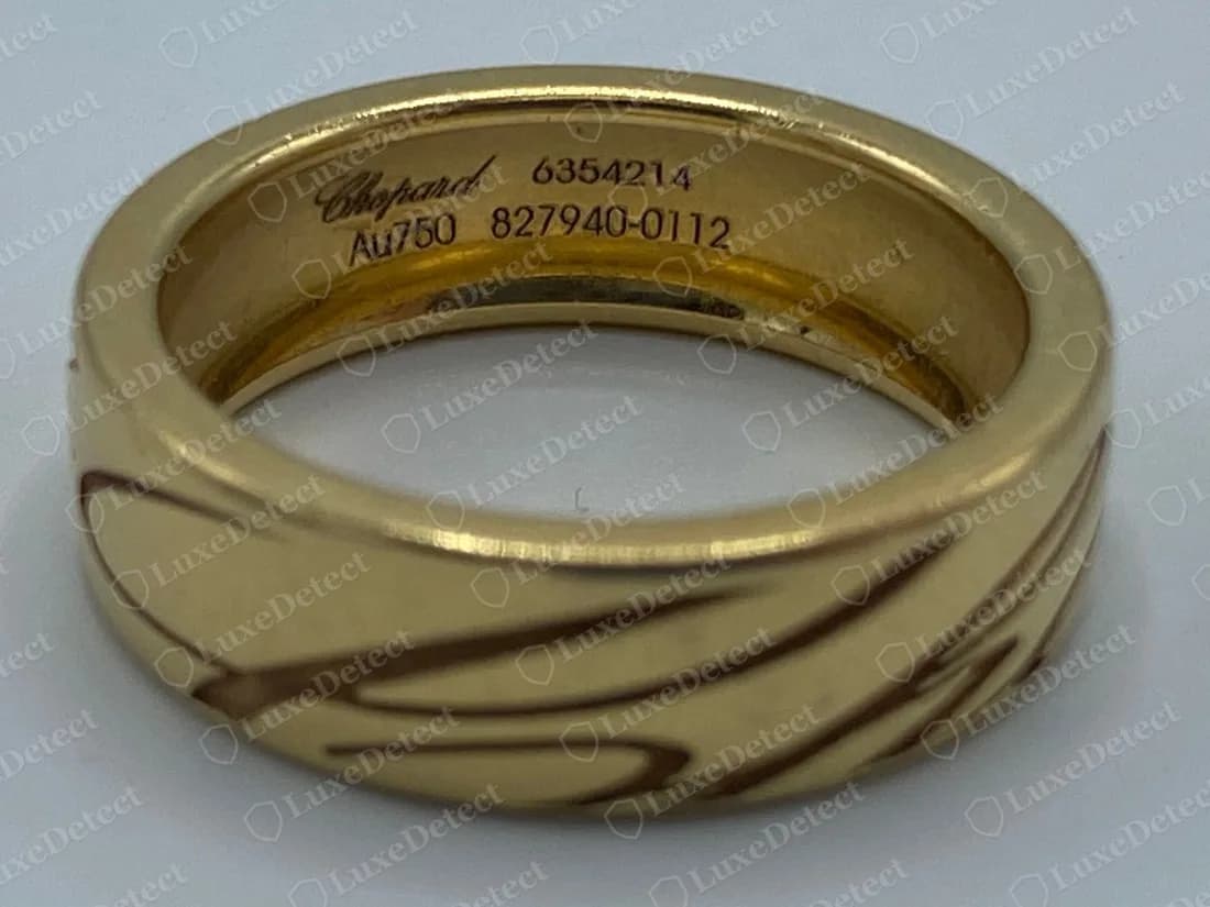 Echter gelbgoldener Chopard-Chopardissimo-Ring von innen gesehen, gestempelt mit dem Chopard-Schriftzug, 6354214, Au750 und 827940-0112