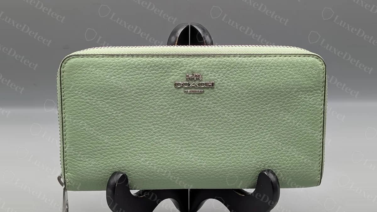 Coach Wallet Authentication Guide: What Genuine Looks Like