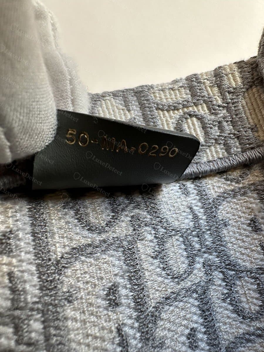 Authentic production tag reading "50-MA-0290" near the handle base.