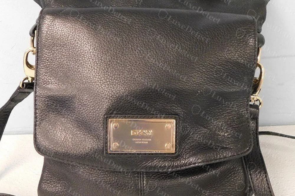 Guía de autenticación de bolsos DKNY: cómo es un bolso original