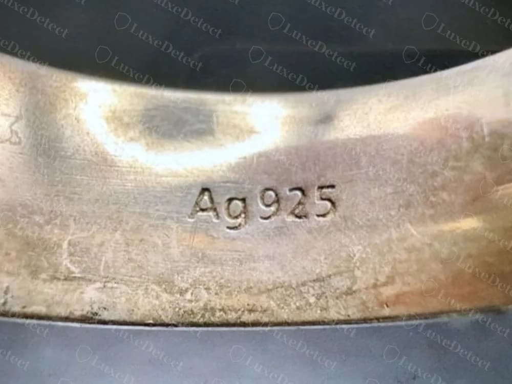Anillo Ghost Gucci falso con Ag925 sellado por dentro y sin rombo del fabricante