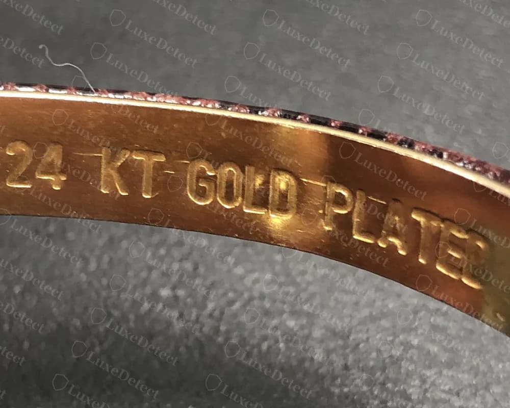 Brazalete rígido antiguo Gucci original con el sello 24 KT GOLD PLATED por dentro del aro
