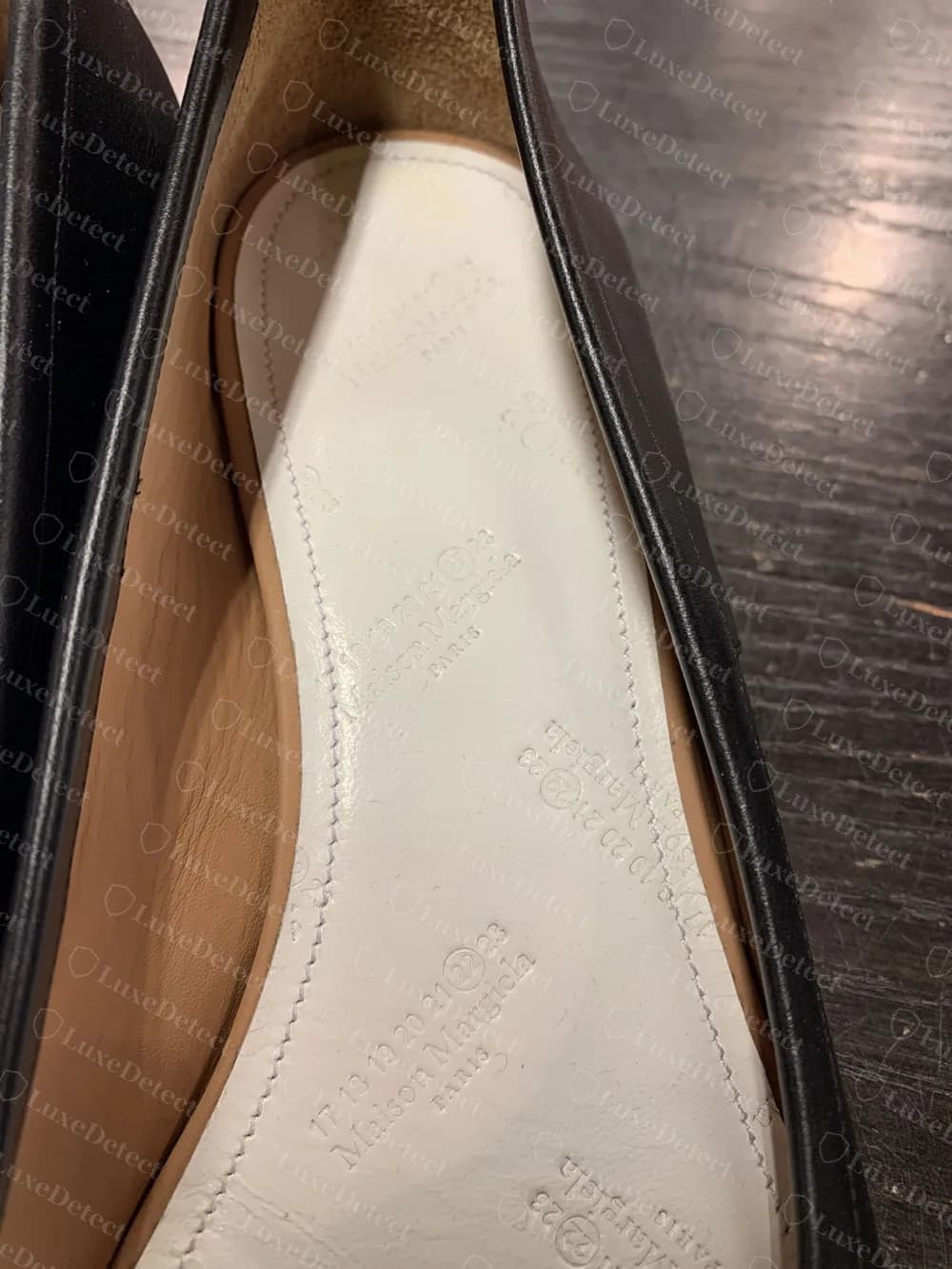 Genuine Maison Margiela Tabi flat insole, white leather with a tone-on-tone embossed pattern repeating the number grid and Maison Margiela PARIS, with a stitched edge