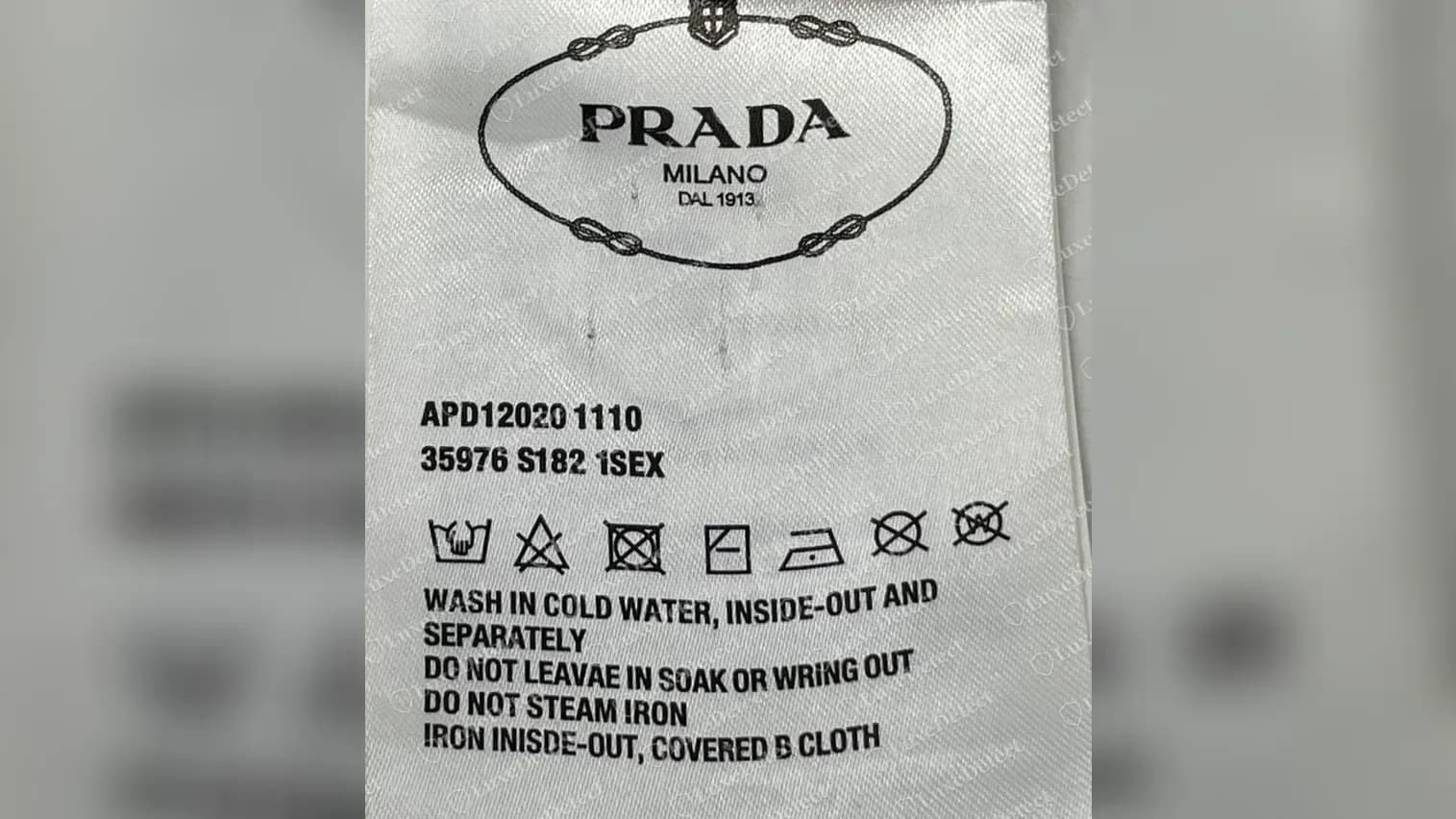 Counterfeit white Linea Rossa T-shirt from a separate order with the identical code line, APD12020 1110 / 35976 S182 1SEX, and the same "LEAVAE" and "COVERED B CLOTH" misprints.