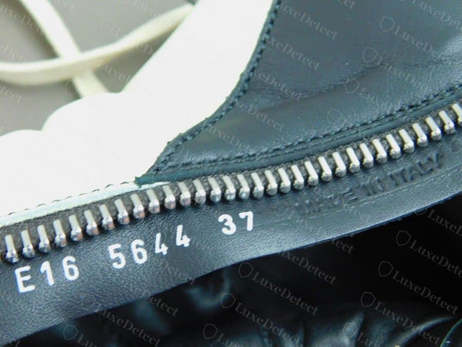Estampille intérieure d'une Geobasket Rick Owens authentique le long de la fermeture éclair intérieure : numéro de série, taille et MADE IN ITALY imprimés sur la doublure